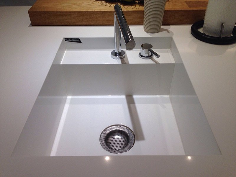 Crystal Absolute White Technistone