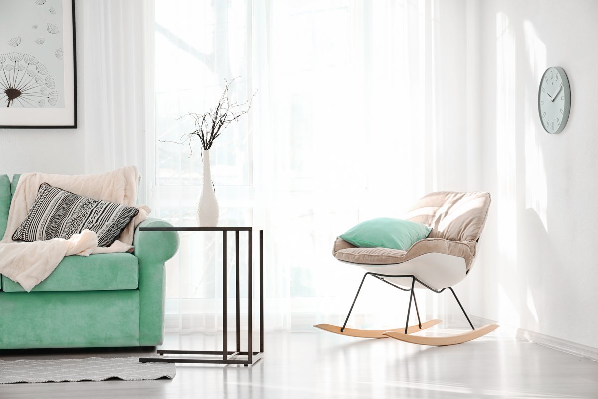 Miętowa sofa i dodatki